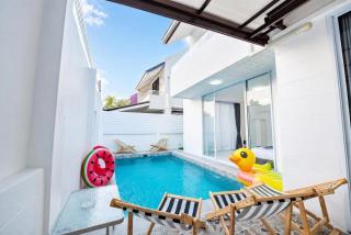 3 Bedroom Pool Villa Royal Park Village Pattaya - 1