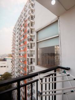 Lt.15 (C) Family Room, City View, Netflix & Wifi - 5
