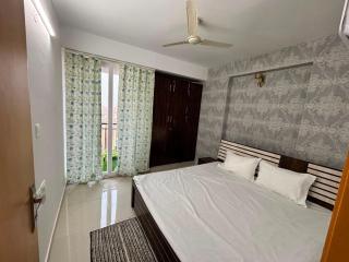 Skylounge by Anks Hospitality Mansarovar Jaipur - 8