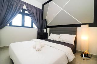Meridin Medini Suite by Neo near Legoland 2min - 3