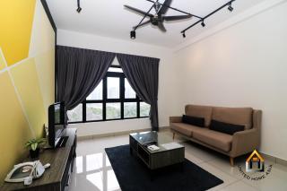 Meridin Medini Suite by Neo near Legoland 2min - 0