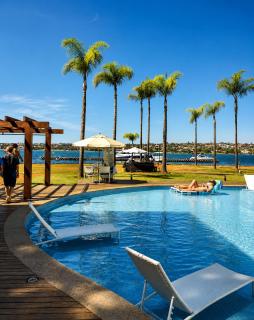 Comfortable Serviced Apartment by the Lake - 8