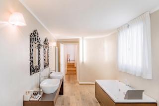 TownHouse 33 Boutique Hotel - 8