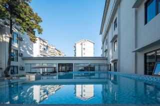 Jimo Resort Hotel (Zhangjiajie National Forest Park Branch) - 9