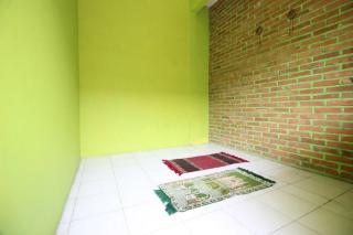 RedDoorz @ Jalan Parangtritis - 9