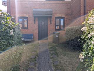 1Bed ground floor maisonette in CMK Free parking perfect for BUSINESS SOLO TRAVELLER Relocation guests welcome Managed by Chique Properties Ltd - 9