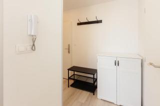 BNB Vietnamska Apartment - 9