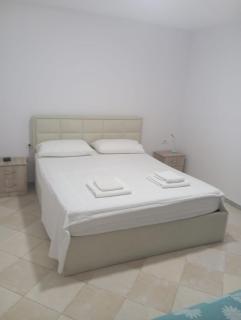 Lungomare Holiday Home - 4