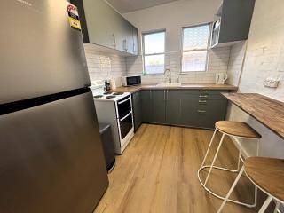 Renovated Corporate Apartment - 6