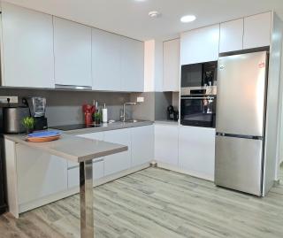 Penthouse-Pool-Jacuzzi-Gym-Sauna- Beach PMT41 - 3