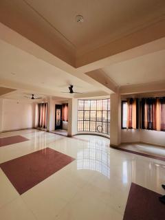Hotel Chandram 966o9o1oo6 400mtr from shreenathji temple By SK - 2