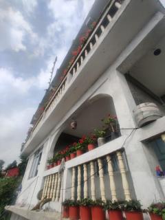 Dawaipani Kesang Homestay - 6
