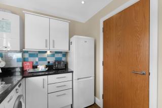 Heathrow Living 2BDR 2BA Apt by 360 Stays - Apt 08 - 5