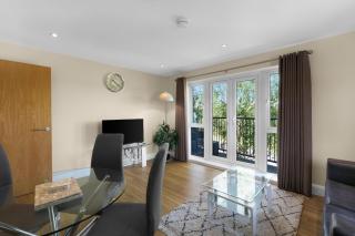 Heathrow Living 2BDR 2BA Apt by 360 Stays - Apt 08 - 7