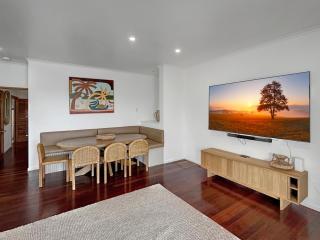 The Boathouse 4 Bedroom Luxury Private House - 1