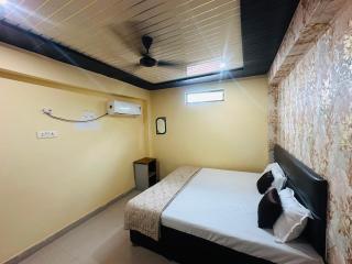 The Ganga View Home stay - 4
