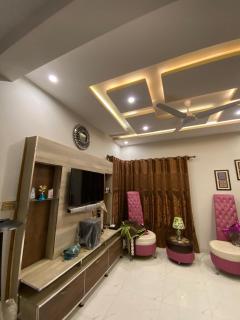 Fully Furnished Upper Portion - 3