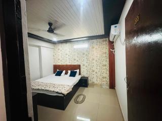 The Ganga View Home stay - 6