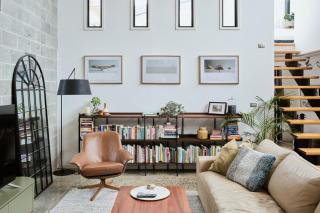 Bottega Loft - Industrial Charm with Artistic Flair - 2