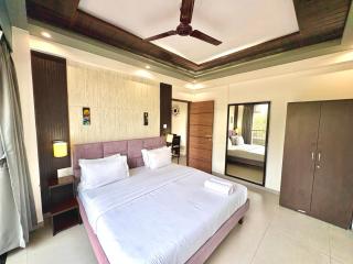 Candolim 2BHK Family Apartment with Mangrove View & Pool - Near Beach - 3