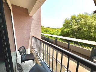 Candolim 2BHK Family Apartment with Mangrove View & Pool - Near Beach - 5