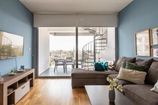 Jay's Penthouse 2-BR Apt & Rooftop Terrace in Larnaca - 0