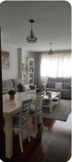 2 bedroom 2 bathroom apartment with pool and garage - 4