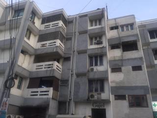 Convastay Gajel- Near Apollo Greams Road - Chennai - 0