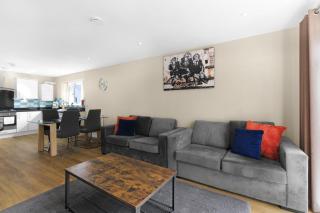 Heathrow Living 2BDR 2BA Apt by 360 Stays - Apt 12 - 7