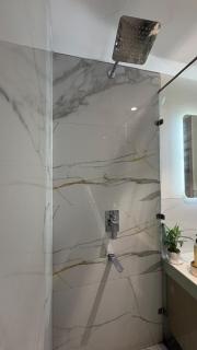 The Halo Loft - Jacuzzi - Skyline Views - M3M Lofts 74 - 3
