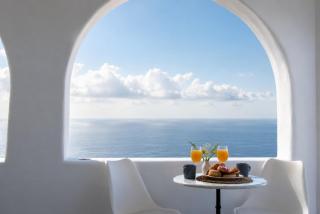 Two Gods Santorini Premium Jacuzzi Sea View Suites - 0