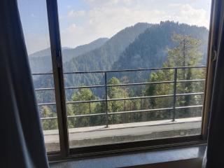 Haven Alpine Retreat - 5BR Luxury Villa in Dunga Gali near Mushkpuri Track - 1