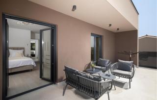 Lovely Home In Valbandon - 4