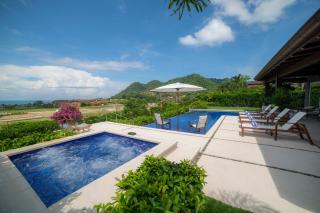 Casa Ohana 5 bdrs ocean view in Los Suenos - 3