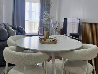 VFeel at Home- 2 BR Unit - 3