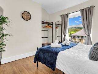 Peak View Terrace 2BR in Buxton, Peak District with Parking - 6