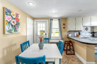Simple Comforts, Family and Pet Friendly Stay - 5