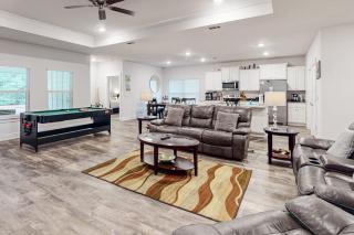 Gorgeous coastal home with plenty of space close to everything - dog friendly - 7