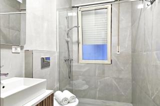 Two Bedroom Apartment With Sea View-021 - Happy Rentals - Saranda - 4