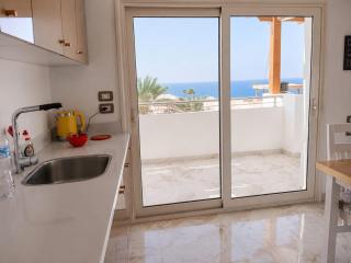 Three Bedrooms Rooftop Seaview - 9