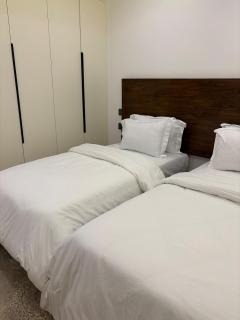 Modern 2BR Kilimani, Pool, Gym, Balcony Riara One - 1
