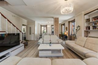 GG House Historic Duplex in Gjuhadol - 4