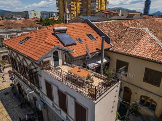 GG House Historic Duplex in Gjuhadol - 1
