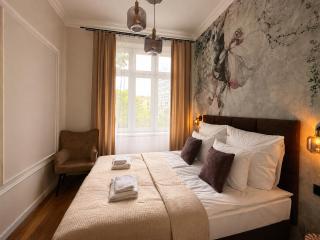 Morawskiego Suite Near Old Town - Balcony & AC by Downtown Apartments - 7