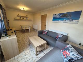 Plush four double bedroom two toilets one bathroom large terrace Stockwell Brixton - 8