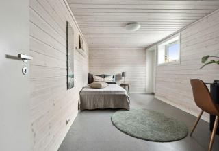 Walk to ONS in 2 min, Spacious House, Gym & Parking - 2