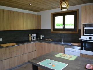 Chalet 3 chambres, balcon, parking, animaux admis, 8 pers. - FR-1-676-72 - 9
