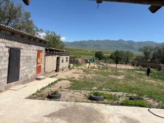 Kyzart & Son-Kul Guest House - 4