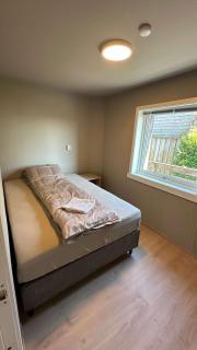 Central 3-Bedroom Apartment Free Parking & Wifi - 6