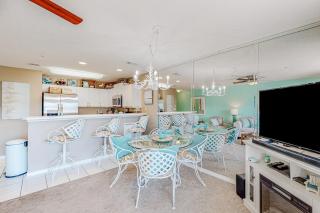Pet-friendly pools hot tub & balcony with Gulf-side calm - 4